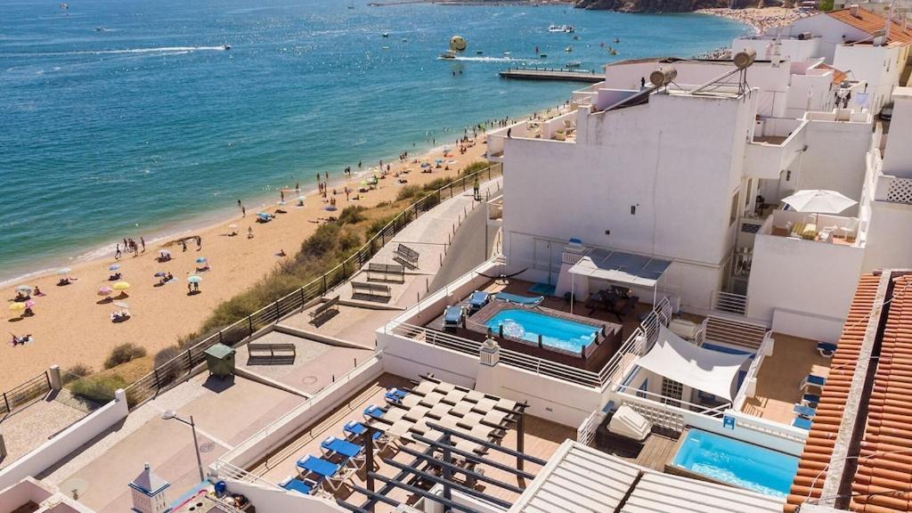 Refurbished Beachfront House, Pool, Ac, Wifi, Albufeira, Sea View 외부 사진