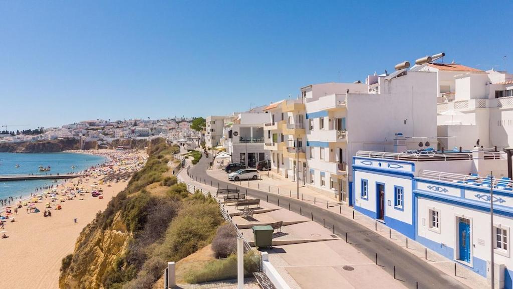 Refurbished Beachfront House, Pool, Ac, Wifi, Albufeira, Sea View 외부 사진
