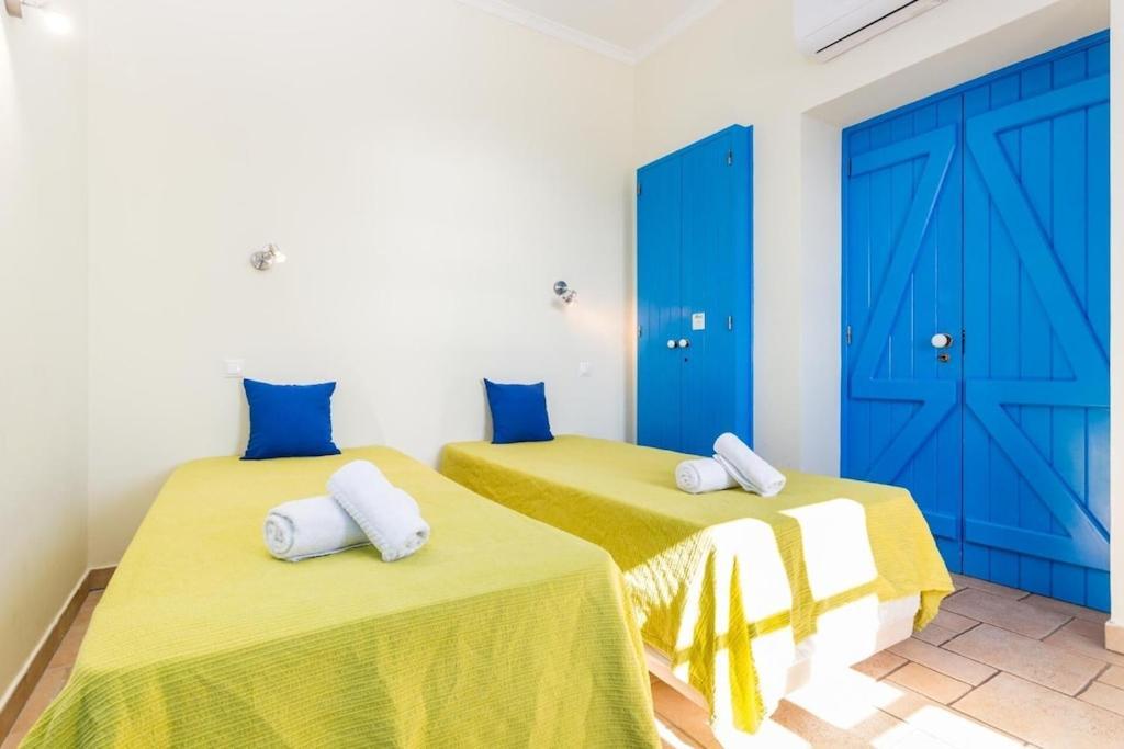 Refurbished Beachfront House, Pool, Ac, Wifi, Albufeira, Sea View 외부 사진